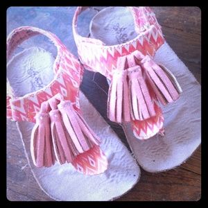 Girls self esteem sandles